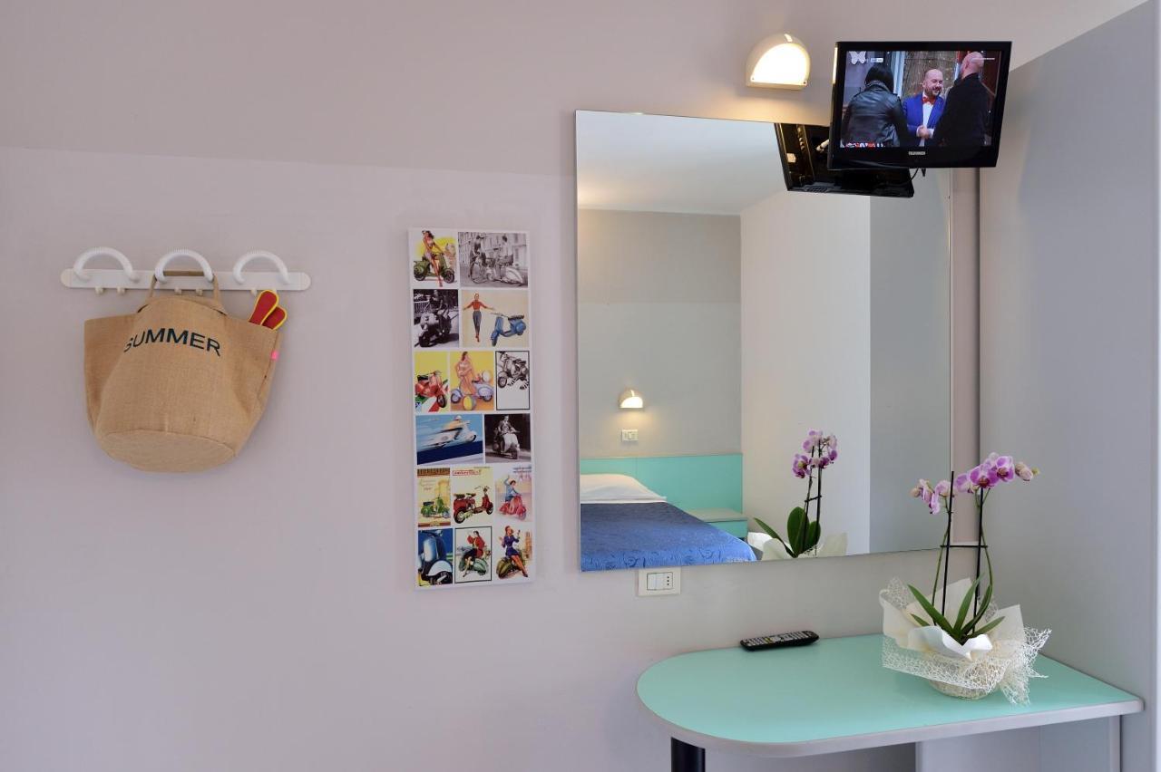 Hotel Oltremar B&B Cattolica Kültér fotó