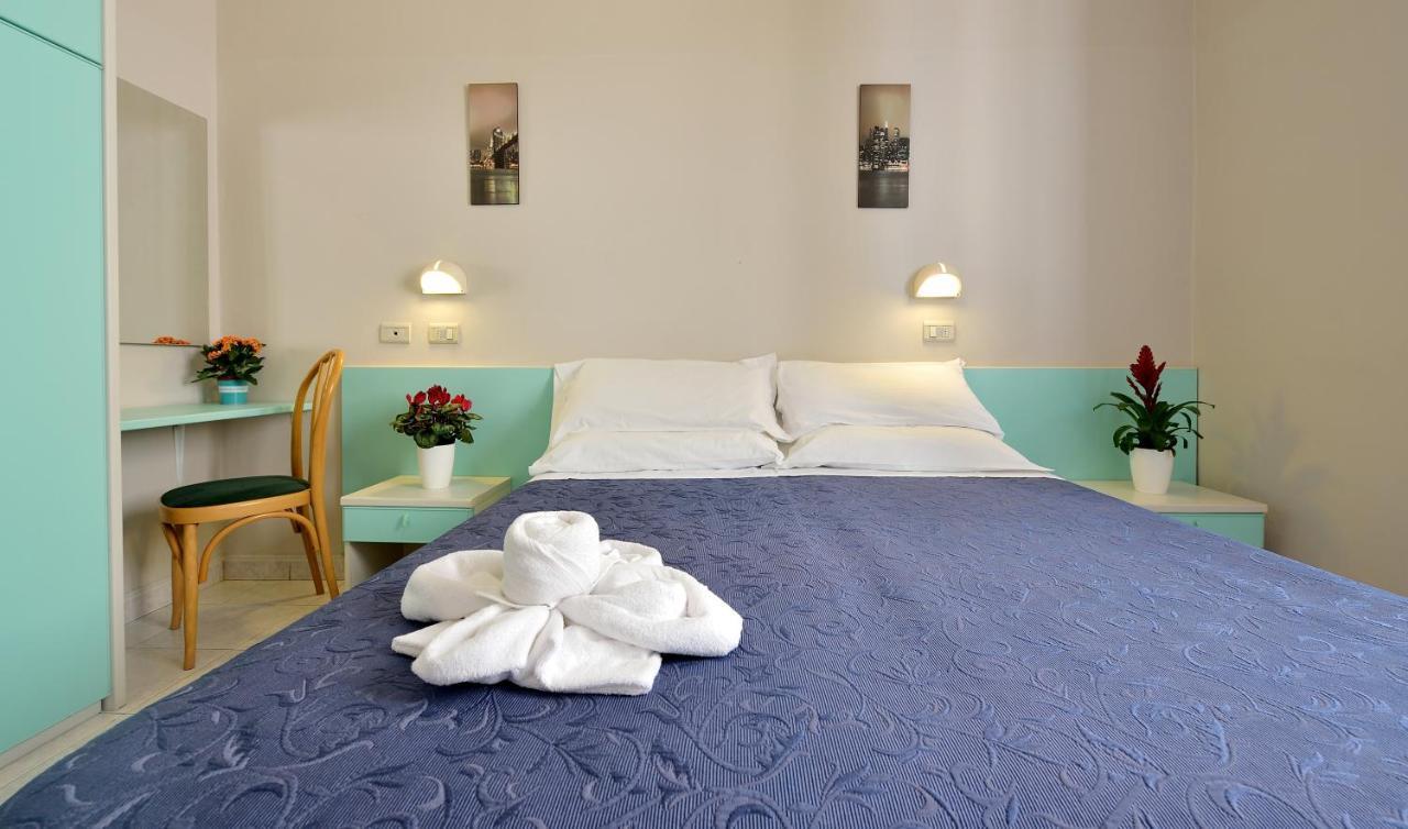 Hotel Oltremar B&B Cattolica Kültér fotó