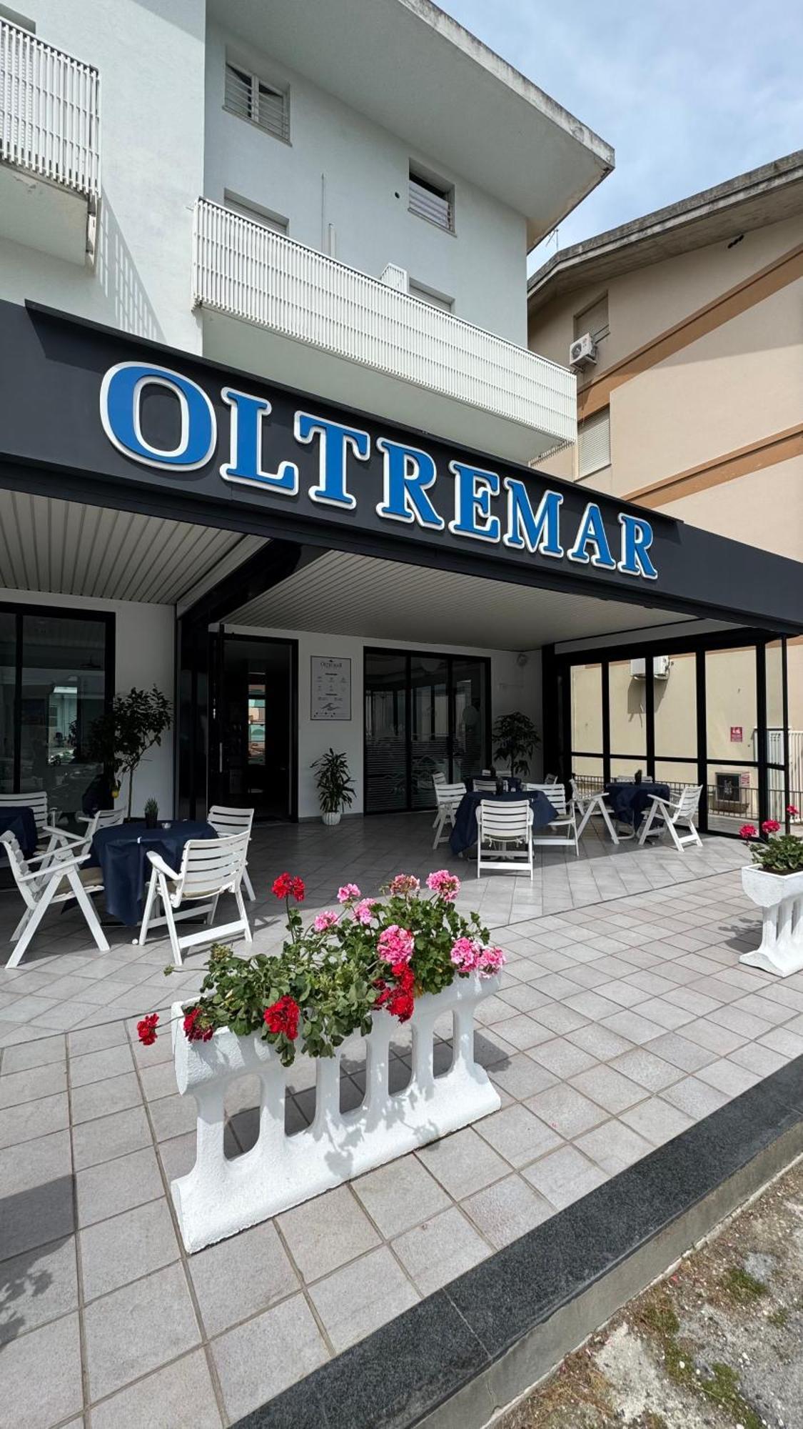 Hotel Oltremar B&B Cattolica Kültér fotó