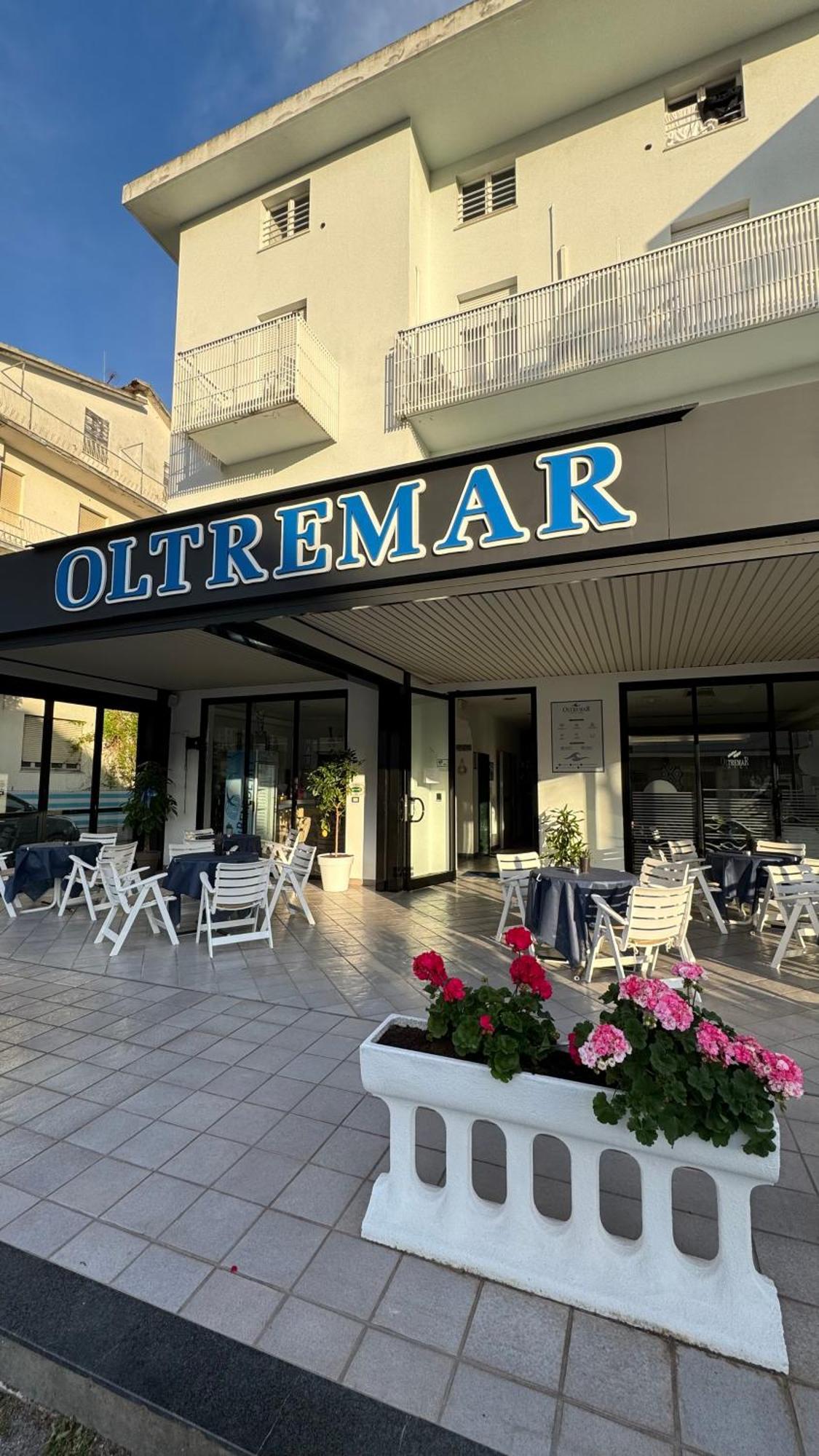 Hotel Oltremar B&B Cattolica Kültér fotó